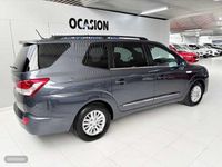 Usado Ssangyong (KGM) Rodius 155 CV (114 kW) 2016 Gris Monovolumen