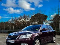 Usado Skoda Octavia Elegance 140 CV (102 kW) 2010 Granate Berlina