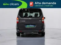 Usado Ford Tourneo Courier Trend 102 CV (75 kW) 2015 Gris Monovolumen