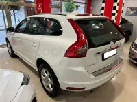 Usado Volvo XC60 Momentum 150 CV (110 kW) 2016 Blanco SUV