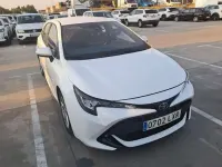 Usado Toyota Corolla Active 122 CV (89 kW) 2022 Blanco Berlina