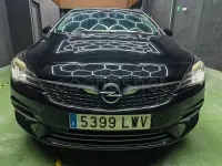 Usado Opel Astra Ultimate 145 CV (106 kW) 2021 Negro Utilitario