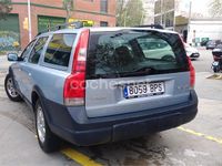 Usado Volvo XC70 200 CV (147 kW) 2001 Gris / plata Familiar