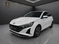 Usado Hyundai i20 79 CV (58 kW) 2024 Blanco Utilitario