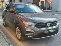 Usado VW T-Roc Advance 115 CV (84 kW) 2020 Gris / plata SUV