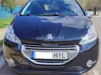 Usado Peugeot 208 Style 82 CV (60 kW) 2014 Negro Utilitario