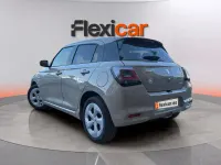 Usado Suzuki Swift 82 CV (60 kW) 2025 Beige Utilitario