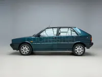 Usado Lancia Delta 82 CV (60 kW) 1991 Verde Utilitario