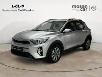 Usado Kia Stonic 100 CV (73 kW) 2025 Gris SUV