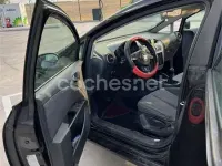 Usado Seat Leon Sport 102 CV (75 kW) 2007 Negro Utilitario