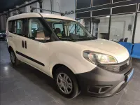 Usado Fiat Doblò Pop 95 CV (69 kW) 2017 Blanco Monovolumen