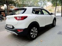 Usado Kia Stonic 84 CV (61 kW) 2023 Blanco SUV