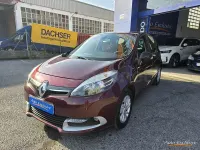 Usado Renault Scénic LIMITED 110 CV (80 kW) 2016 Granate Monovolumen