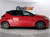 Usado Toyota Yaris Hybrid Edition 116 CV (85 kW) 2021 Rojo Berlina