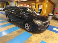 Usado Opel Astra Enjoy 120 CV (88 kW) 2006 Negro Familiar