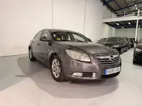 Usado Opel Insignia Edition 130 CV (95 kW) 2010 Gris / plata Berlina