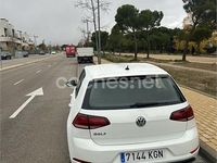 Usado VW Golf VII Advance 110 CV (80 kW) 2018 Blanco Familiar