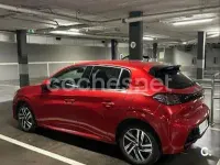 Usado Peugeot 208 Allure 110 CV (80 kW) 2019 Rojo Utilitario
