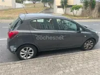 Usado Opel Corsa Selective 90 CV (66 kW) 2016 Negro Utilitario