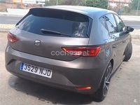 Usado Seat Leon ST Reference 110 CV (80 kW) 2014 Gris / plata Familiar