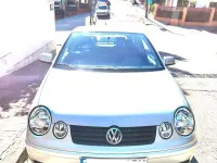 Usado VW Polo Highline 75 CV (55 kW) 2003 Gris / plata Berlina