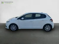 Usado Peugeot 208 Active 99 CV (72 kW) 2019 Blanco Utilitario