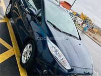 Usado Ford Fiesta Trend 100 CV (73 kW) 2015 Azul Berlina