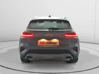 Usado Kia XCeed 136 CV (100 kW) 2022 Gris SUV