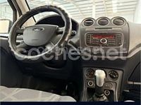 Usado Ford Tourneo Connect Titanium 115 CV (84 kW) 2013 Blanco Monovolumen