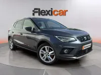 Usado Seat Arona Ecomotive 116 CV (85 kW) 2020 Gris SUV