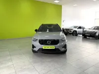 Usado Volvo XC40 Plus 163 CV (119 kW) 2024 Gris / plata SUV