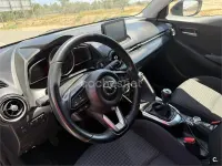 Usado Mazda 2 Edition 90 CV (66 kW) 2019 Rojo Berlina