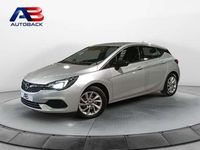 Usado Opel Astra Business 122 CV (89 kW) 2021 Gris Berlina