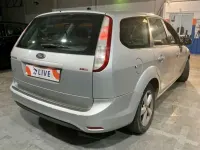 Usado Ford Focus Titanium 90 CV (66 kW) 2008 Gris Utilitario
