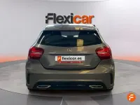 Usado Mercedes A200 Urban 136 CV (100 kW) 2017 Gris Utilitario
