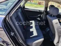 Usado Audi A6 163 CV (119 kW) 2004 Azul Berlina