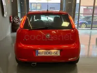 Usado Fiat Punto Easy 69 CV (50 kW) 2013 Rojo Utilitario