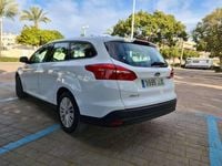 Usado Ford Focus Trend 95 CV (69 kW) 2015 Blanco Utilitario