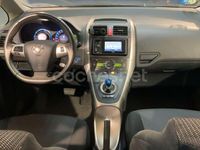 Usado Toyota Auris Hybrid Advance 136 CV (100 kW) 2011 Blanco Berlina