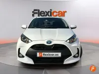 Usado Toyota Yaris Hybrid Active 116 CV (85 kW) 2024 Blanco