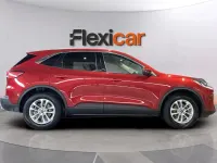 Usado Ford Kuga ST-Line 150 CV (110 kW) 2023 Granate SUV