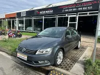 Usado VW Passat Highline 140 CV (102 kW) 2012 Gris / plata Berlina