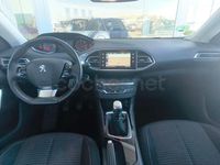Usado Peugeot 308 Business-Line 130 CV (95 kW) 2017 Granate Berlina
