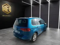 Usado VW Touran Advance 122 CV (89 kW) 2023 Azul Monovolumen