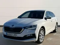 Usado Skoda Scala 95 CV (69 kW) 2022 Blanco Utilitario