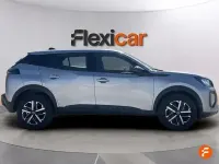 Usado Peugeot 2008 Active 100 CV (73 kW) 2023 Gris SUV