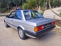 Usado BMW 316 102 CV (75 kW) 1990 Gris Berlina