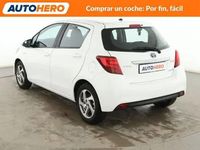 Usado Toyota Yaris Hybrid Active 100 CV (73 kW) 2016 Blanco Berlina