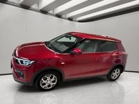 Usado Ssangyong (KGM) Tivoli 128 CV (94 kW) 2021 Rojo SUV
