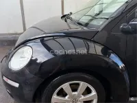 Usado VW New Beetle 105 CV (77 kW) 2006 Negro Utilitario